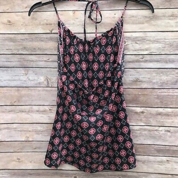 Black-Red-White Halter Top - Picture 10 of 11